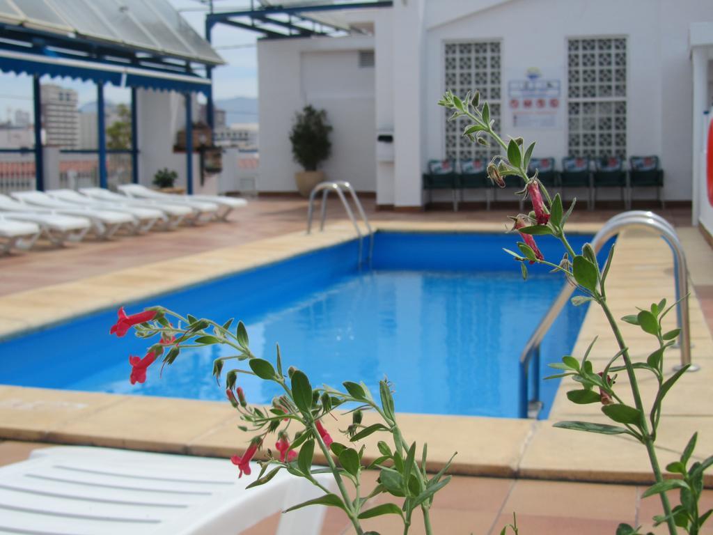 Hotel Mareny Benidorm Bagian luar foto