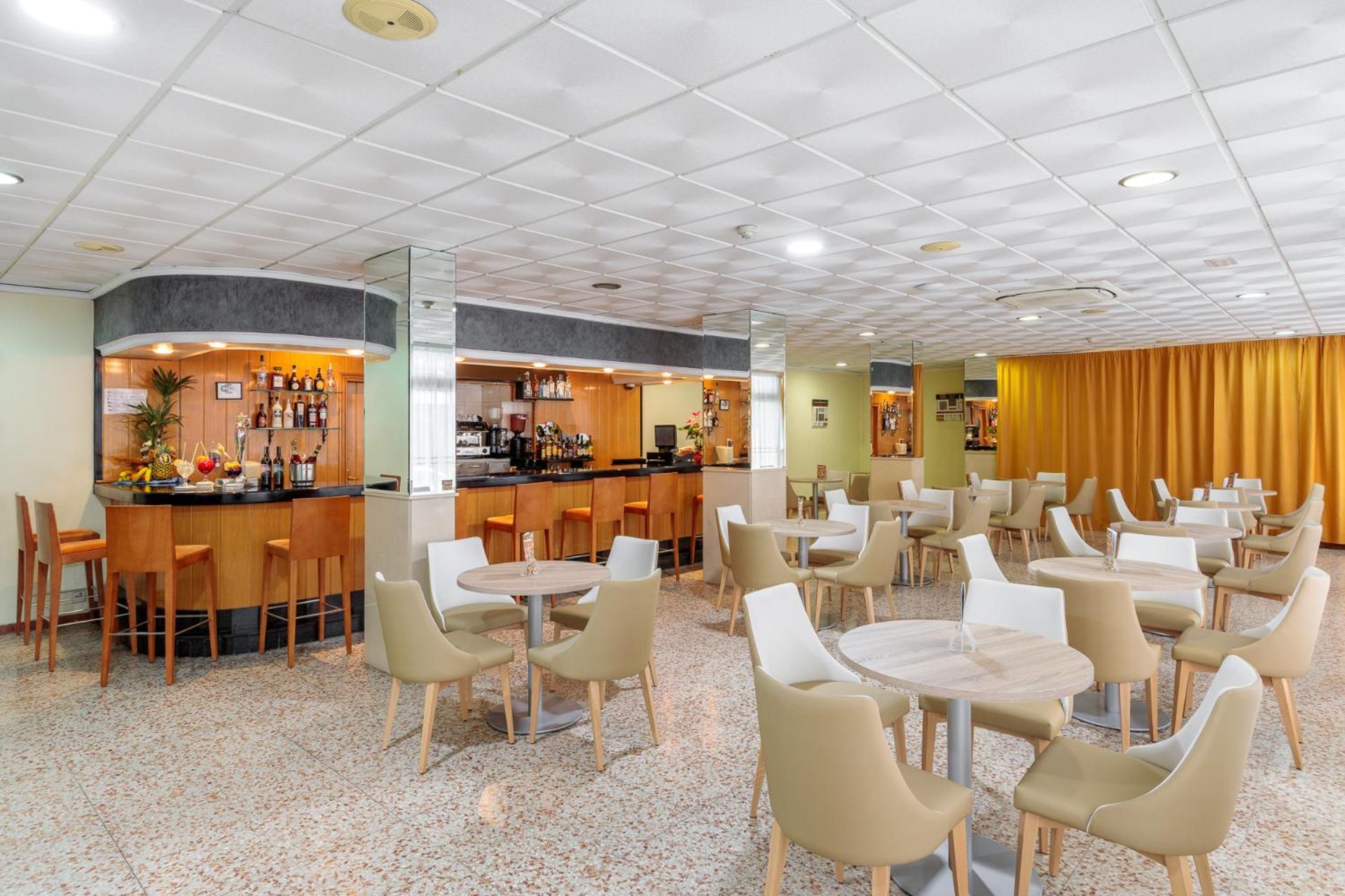 Hotel Mareny Benidorm Bagian luar foto