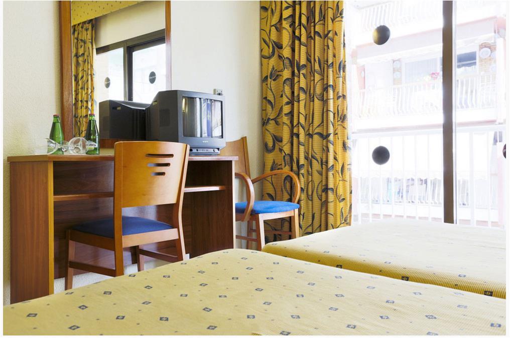 Hotel Mareny Benidorm Bagian luar foto