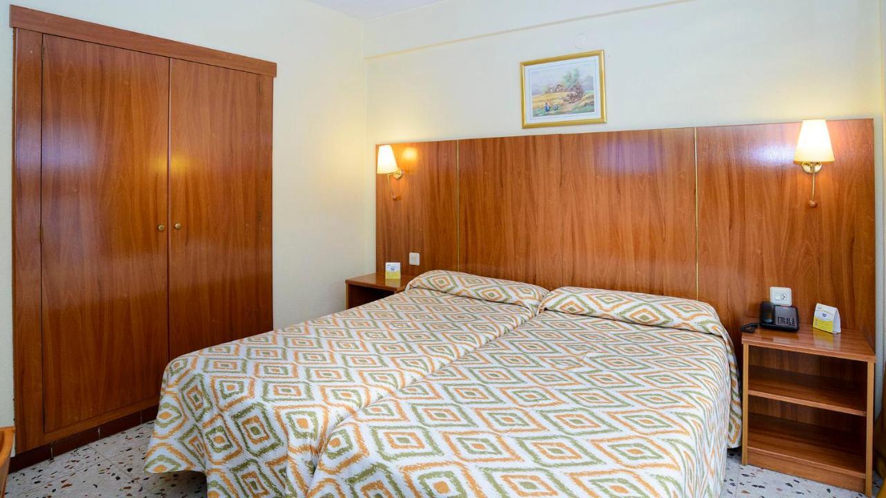 Hotel Mareny Benidorm Bagian luar foto