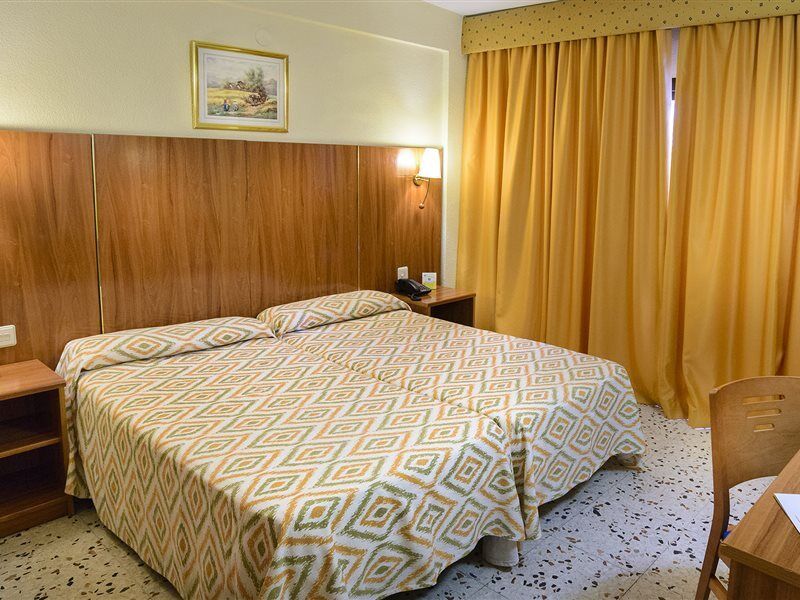 Hotel Mareny Benidorm Bagian luar foto